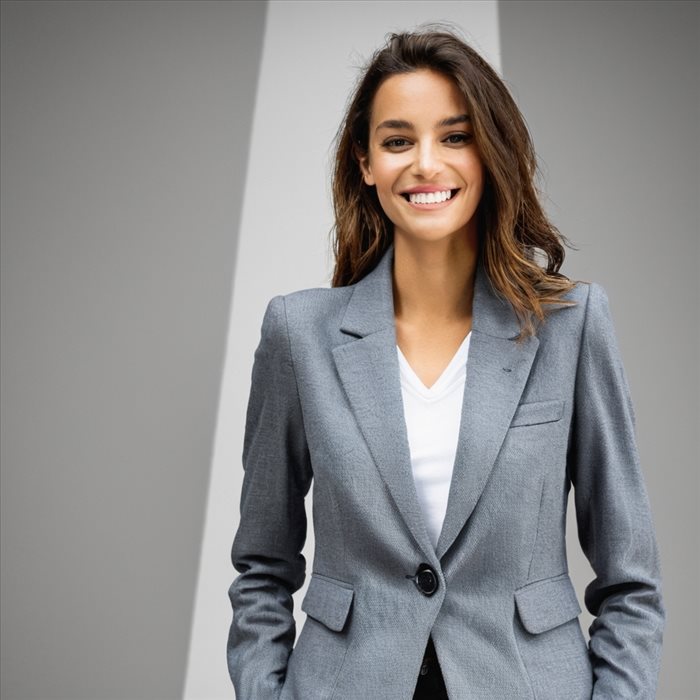 Sublimer Votre Tenue : Guide du Blazer Femme