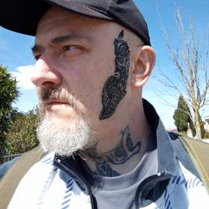 Jeff Ar'Braz , un dessinateur de tatouages à Valenciennes